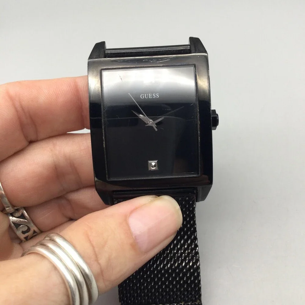 Guess U0298G1 Mens Watch 36mm Black Dial Black Steel Bracelet New Battery 7.25